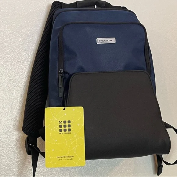 NWT Moleskine Nomad Navy/Black Backpack Medium - Picture 2 of 14